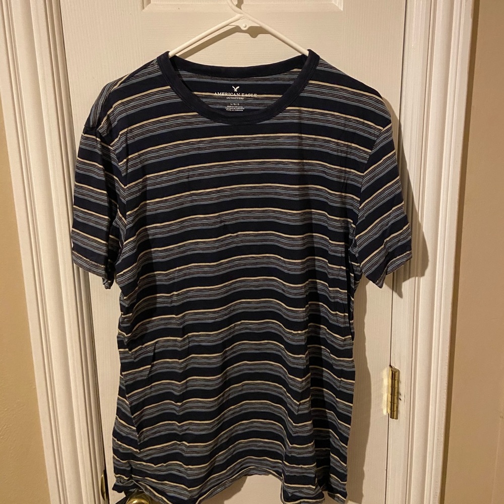 American Eagle blue striped t shirt